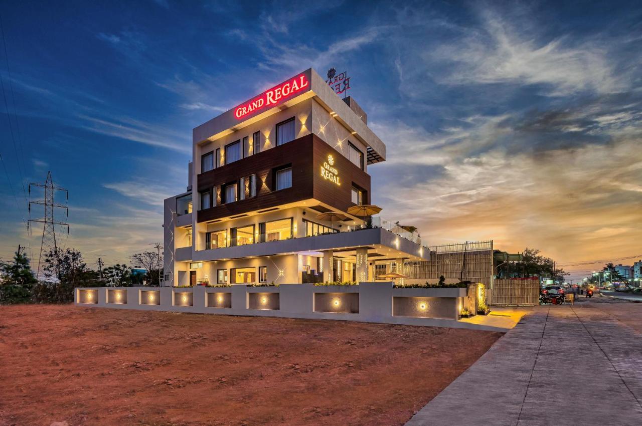 Grand Regal Hotel Chandoli Kültér fotó