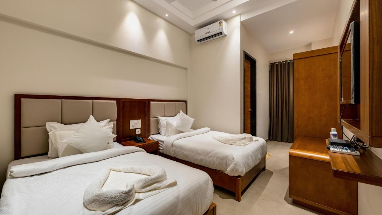 Grand Regal Hotel Chandoli Kültér fotó