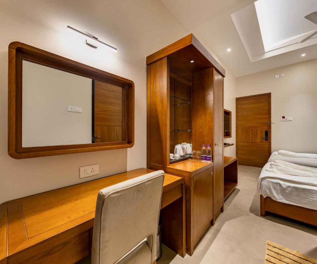 Grand Regal Hotel Chandoli Kültér fotó