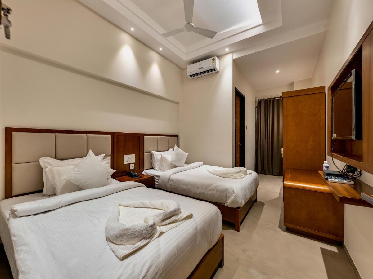 Grand Regal Hotel Chandoli Kültér fotó
